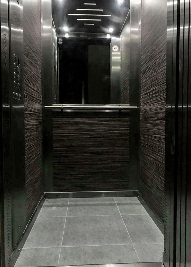 F10 Room 1, Private Double Room With Private Bathroom In Shared Flat Msida Exterior photo